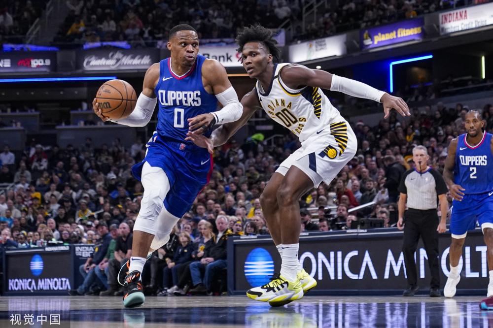 在篮球比赛 在篮球比赛